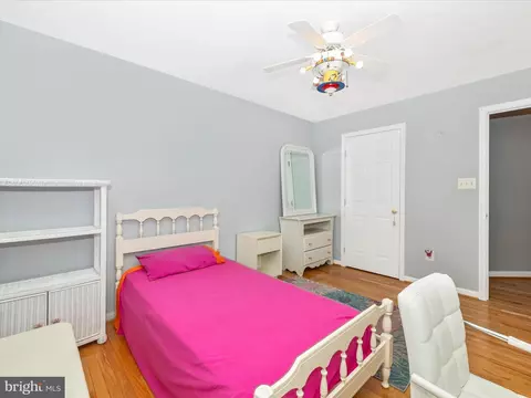 Bedroom - 6460 Saddlebrook Ln, Frederick, MD 21701 photo 5 of 7