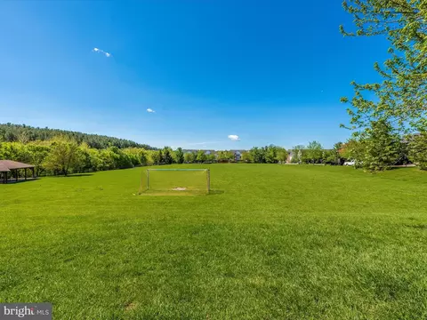 Exterior - 6460 Saddlebrook Ln, Frederick, MD 21701 photo 16 of 16
