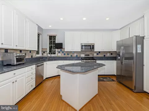 Kitchen - 6460 Saddlebrook Ln, Frederick, MD 21701 photo 3 of 6