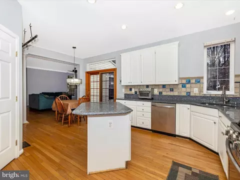 Kitchen - 6460 Saddlebrook Ln, Frederick, MD 21701 photo 6 of 6