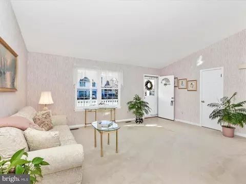 216 Lake Coventry Dr, Frederick, MD 21702 photo 6