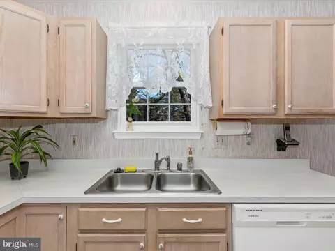 216 Lake Coventry Dr, Frederick, MD 21702 photo 14