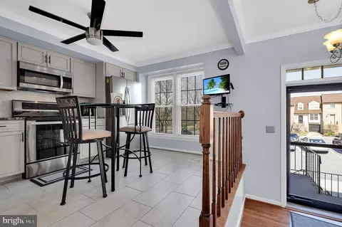 8247 Waterside Ct, Frederick, MD 21701 photo 3