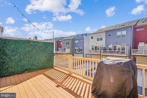 Exterior - 817 Badger Ave, Frederick, MD 21702 photo 2 of 4