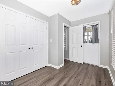 Entry Way - 212 E 5th St, Frederick, MD 21701 photo 6 of 7