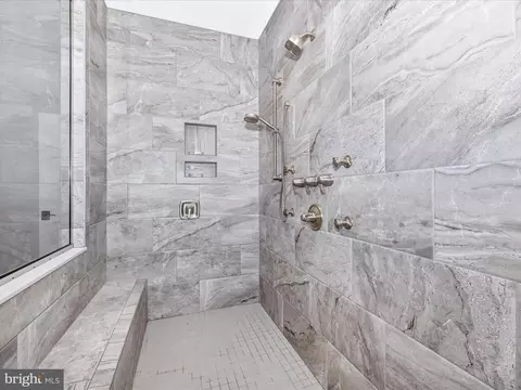 Bath - 1716 Trotter St, Frederick, MD 21702 photo 3 of 5