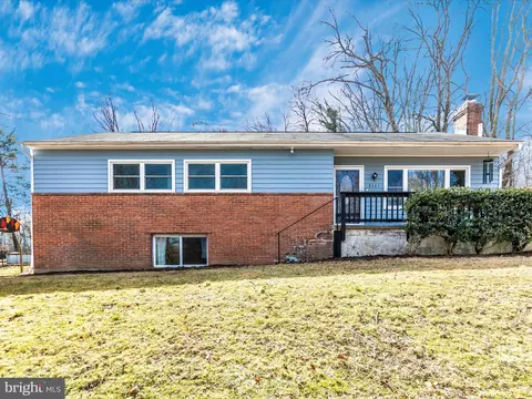 8321 Edgewood Church Rd, Frederick, MD 21702