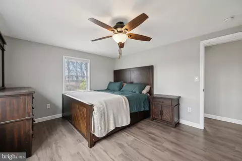 Bedroom - 11626 Old Annapolis Rd, Frederick, MD 21701 photo 3 of 5