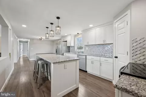 Entry Way - 11626 Old Annapolis Rd, Frederick, MD 21701 photo 1 of 1
