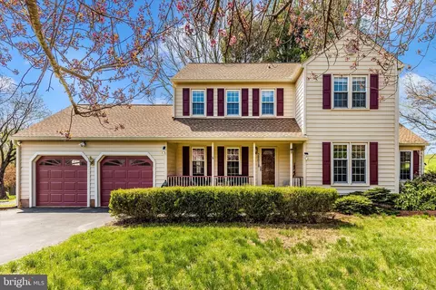 Exterior - 2801 Grandview Dr, Middletown, MD 21769 photo 2 of 16