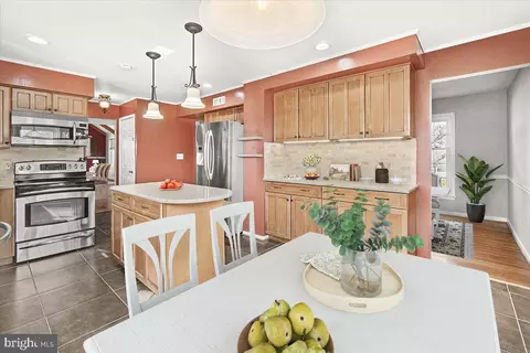 Kitchen - 2801 Grandview Dr, Middletown, MD 21769 photo 2 of 3