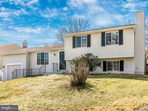 1803 Rustic Hill Ct, Frederick, MD 21702 photo 3