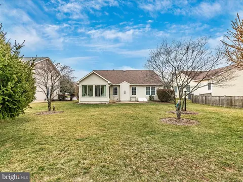 Exterior - 2025 Chapel Ct, Frederick, MD 21702 photo 10 of 17