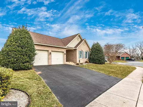 Exterior - 2025 Chapel Ct, Frederick, MD 21702 photo 5 of 17
