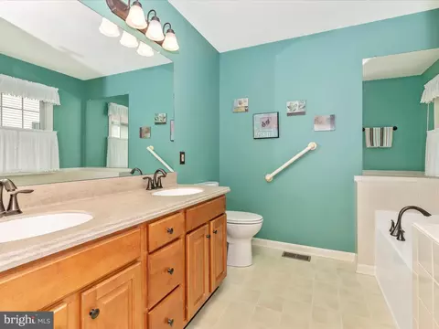 Bath - 2025 Chapel Ct, Frederick, MD 21702 photo 1 of 4