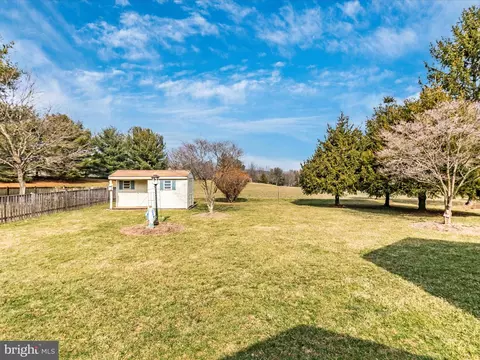Exterior - 2025 Chapel Ct, Frederick, MD 21702 photo 13 of 17
