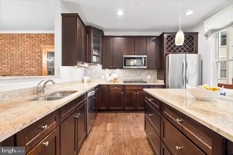 Kitchen - 34 Maxwell Sq, Frederick, MD 21701 photo 4 of 4