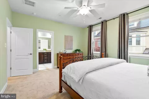 Bedroom - 34 Maxwell Sq, Frederick, MD 21701 photo 2 of 9
