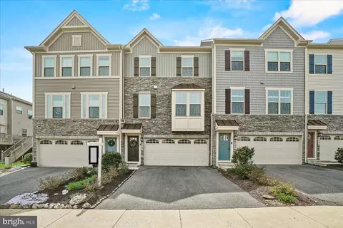 6042 Pecking Stone St, New Market, MD 21774