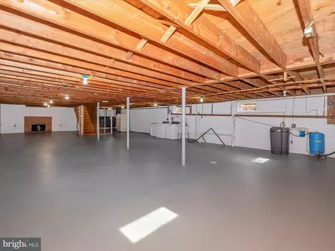 6105 Dover St, Frederick, MD 21704 photo 40