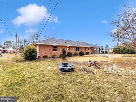 6105 Dover St, Frederick, MD 21704 photo 50