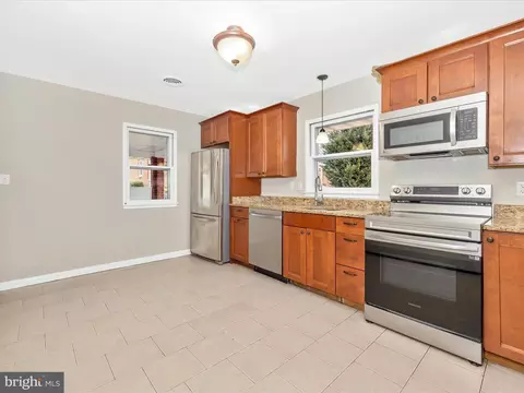 6105 Dover St, Frederick, MD 21704 photo 17