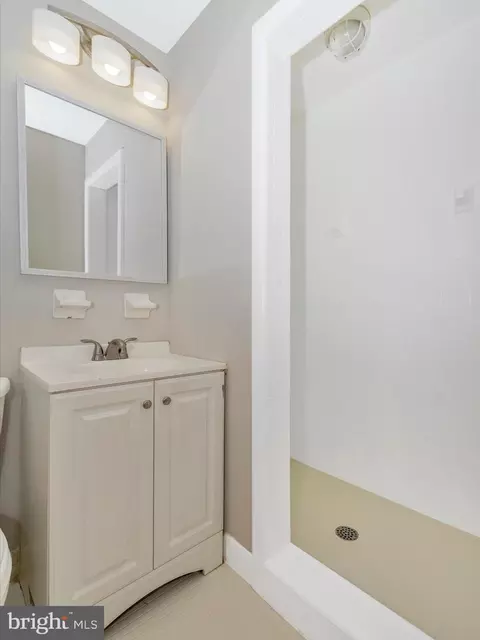 6105 Dover St, Frederick, MD 21704 photo 30