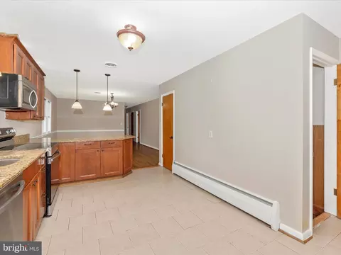 6105 Dover St, Frederick, MD 21704 photo 20