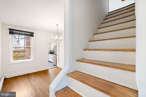 Entry Way - 30 S Bentz St, Frederick, MD 21701 photo 6 of 9