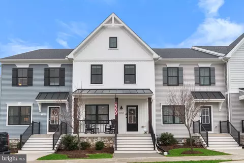 Exterior - 1313 Pedigree St, Frederick, MD 21702 photo 3 of 10