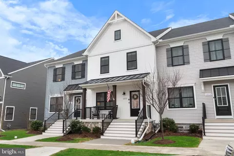 Exterior - 1313 Pedigree St, Frederick, MD 21702 photo 2 of 10