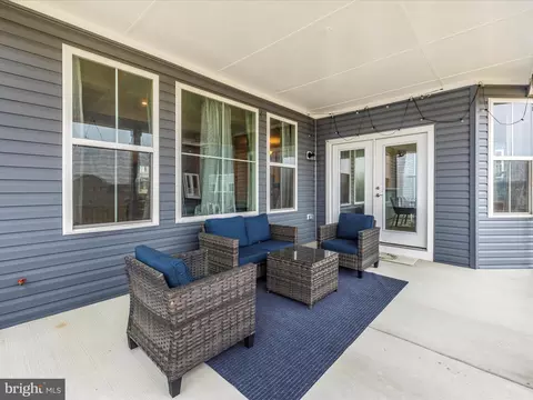 Exterior - 5602 Pine Bluff Ct, Frederick, MD 21704 photo 3 of 9