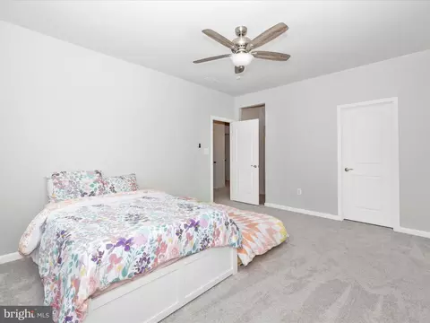 Bedroom - 5602 Pine Bluff Ct, Frederick, MD 21704 photo 6 of 8