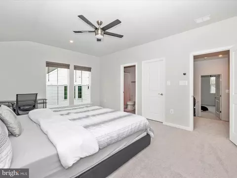 Bedroom - 5602 Pine Bluff Ct, Frederick, MD 21704 photo 8 of 8