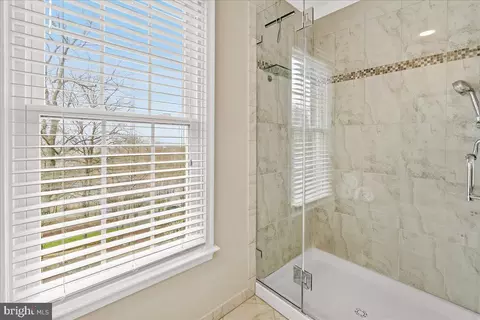 Bath - 8029 Ridge Rd, Frederick, MD 21702 photo 5 of 6