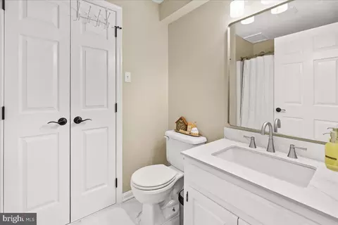 Bath - 8029 Ridge Rd, Frederick, MD 21702 photo 6 of 6