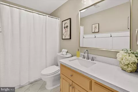 Bath - 8029 Ridge Rd, Frederick, MD 21702 photo 2 of 6