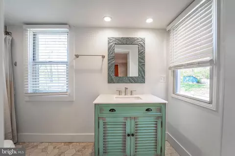 Bath - 19 E South St, Frederick, MD 21701 photo 1 of 6
