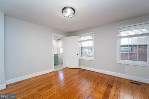 Bedroom - 19 E South St, Frederick, MD 21701 photo 2 of 2