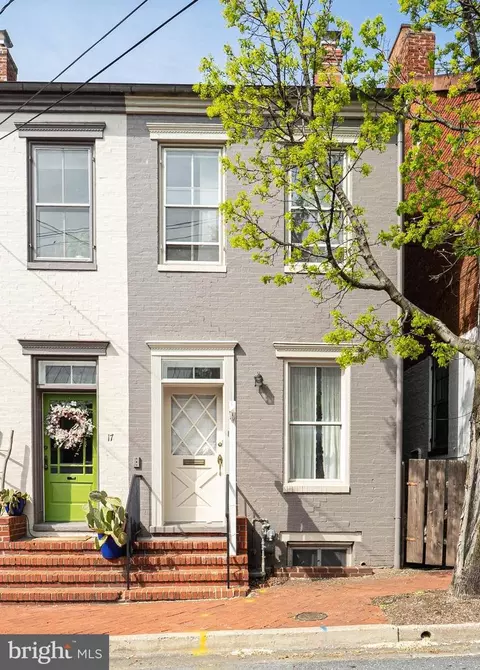 19 E South St, Frederick, MD 21701