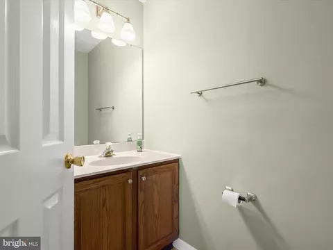 Entry Way - 6329 New Haven Ct, Frederick, MD 21703 photo 3 of 4