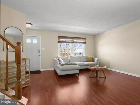 Living - 6329 New Haven Ct, Frederick, MD 21703 photo 2 of 4