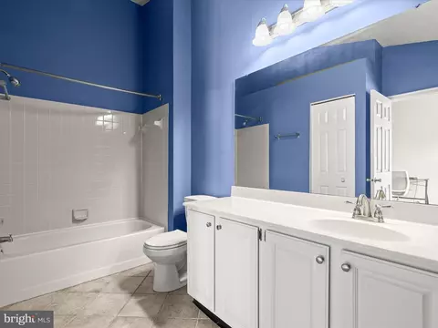 Bath - 6329 New Haven Ct, Frederick, MD 21703 photo 2 of 4