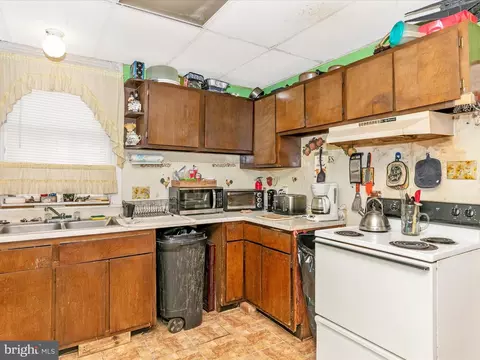 113 E Main St, Thurmont, MD 21788 photo 9