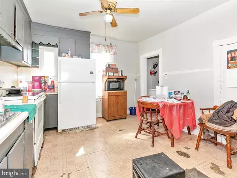 113 E Main St, Thurmont, MD 21788 photo 24