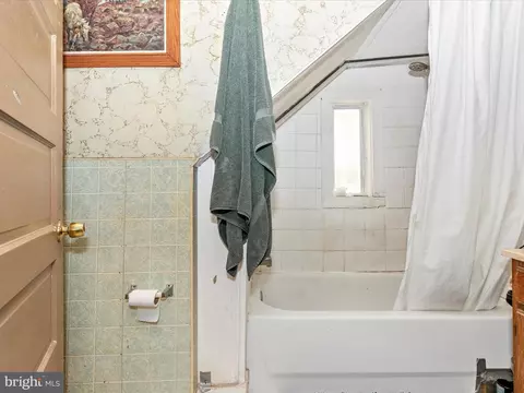 113 E Main St, Thurmont, MD 21788 photo 14