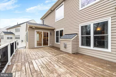 Exterior - 5888 Bridge Spring Rd, Frederick, MD 21704 photo 3 of 8