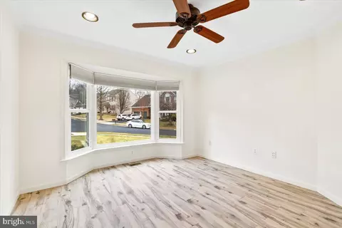 Living - 5888 Bridge Spring Rd, Frederick, MD 21704 photo 2 of 4