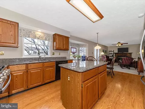 6252 Darlington Ct, Frederick, MD 21703 photo 13