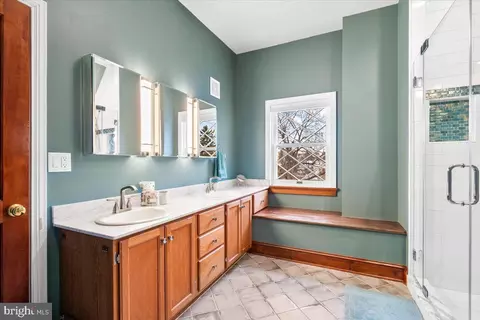 Bath - 207 Rockwell Ter, Frederick, MD 21701 photo 6 of 7